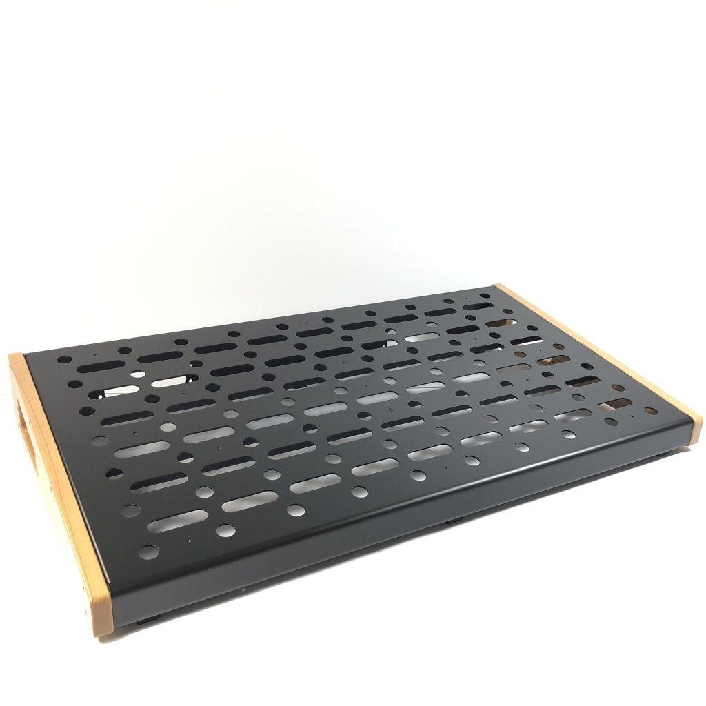 Emerson 18X32 Pedal Board