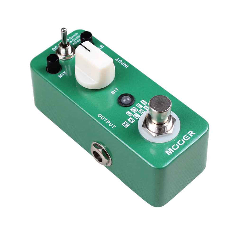 sample player pedal Mooer LoFi Machine Sampler Synth Pedal